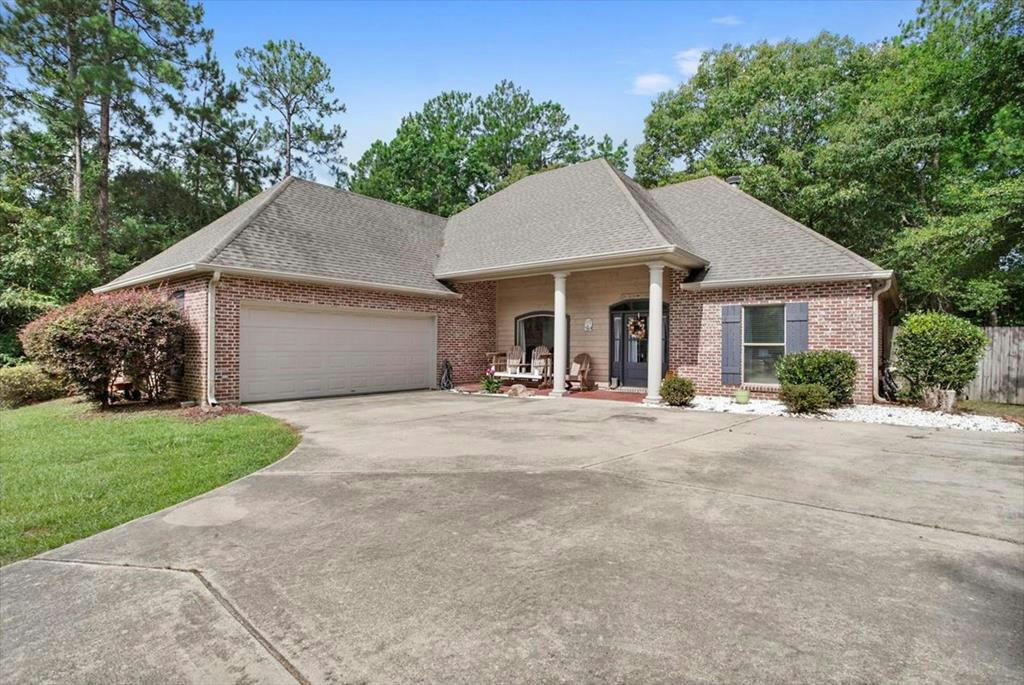 4 CHINA BERRY CIR, CARRIERE, MS 39426, photo 1 of 28